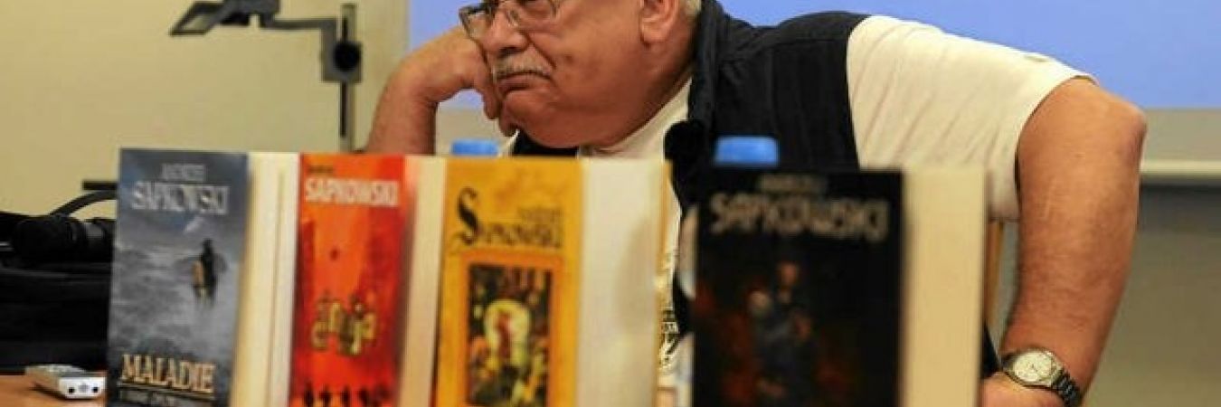 21 czerwca 70. urodziny obchodzi zasłużona postać polskiej literatury fantastycznej - Andrzej Sapkowski.